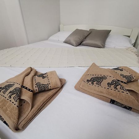 Apartment Katy Pula Luaran gambar
